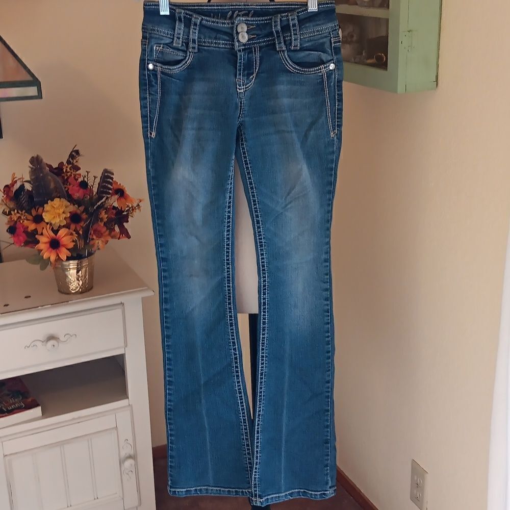 Wallflower Jeans 
